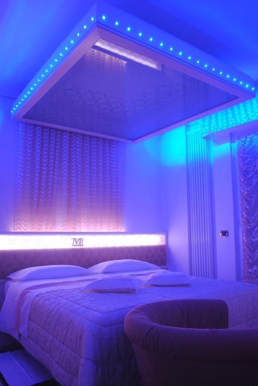 Hotel Matilde Marina di Massa Ngoại thất bức ảnh