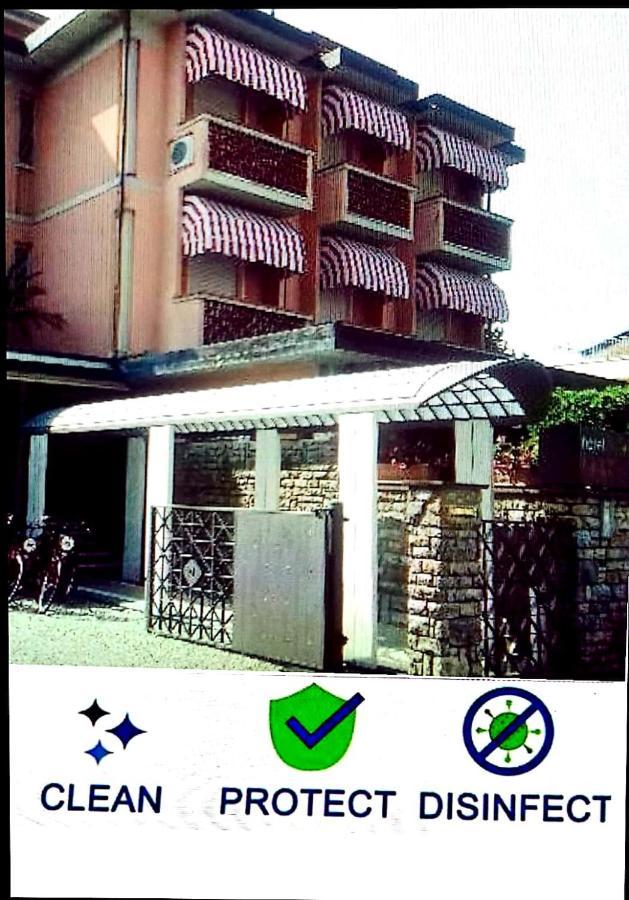Hotel Matilde Marina di Massa Ngoại thất bức ảnh
